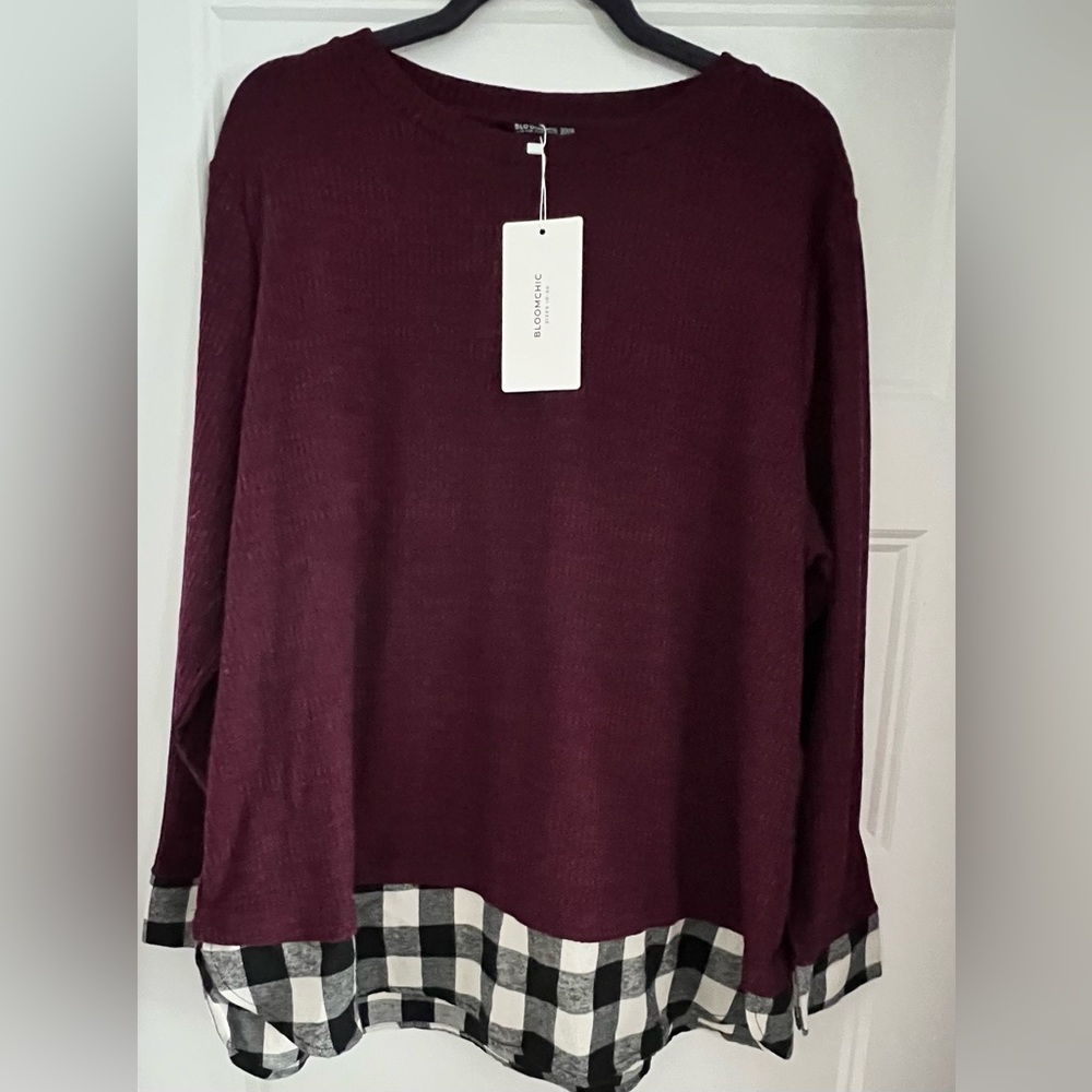 BloomChic long sleeve shirt, size 18/20